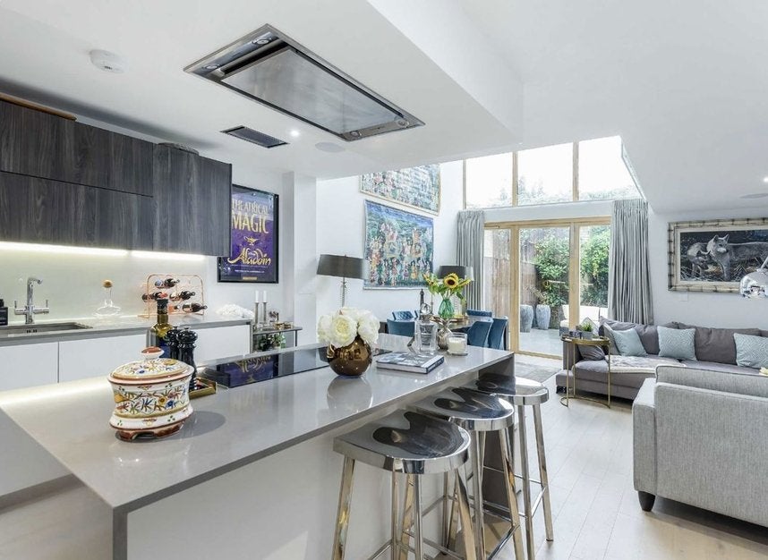House Vinery Way in Greater London
