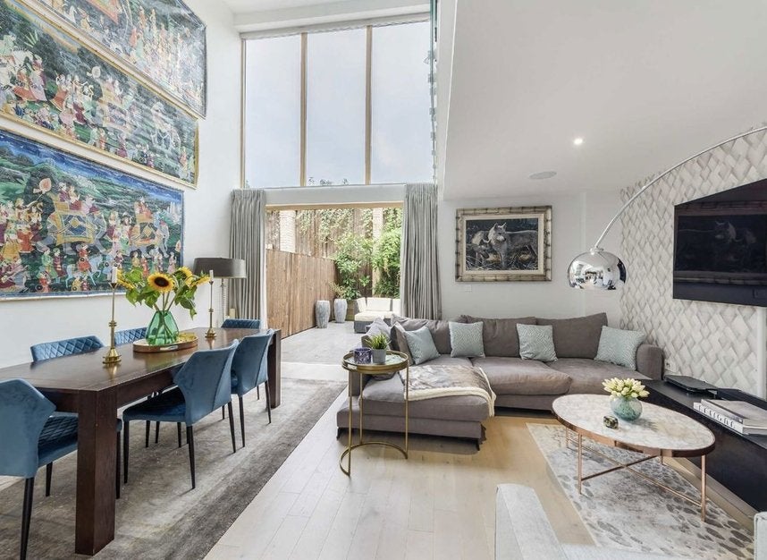 House Vinery Way in Greater London