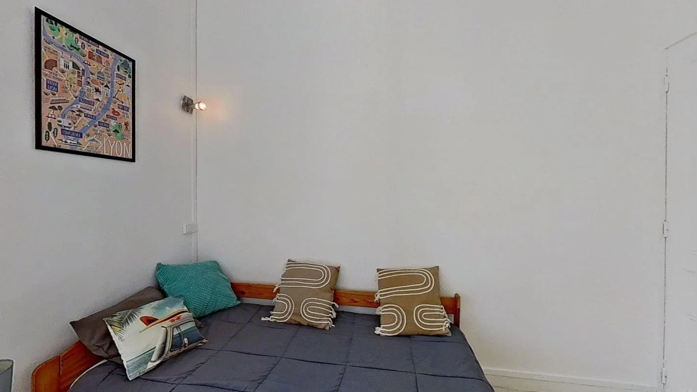 Room Rue des Alouettes in Lyon