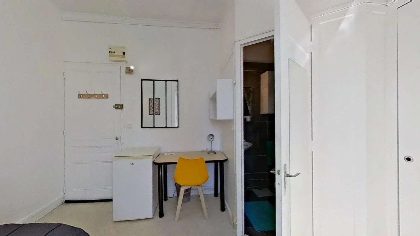 Room Rue des Alouettes in Lyon