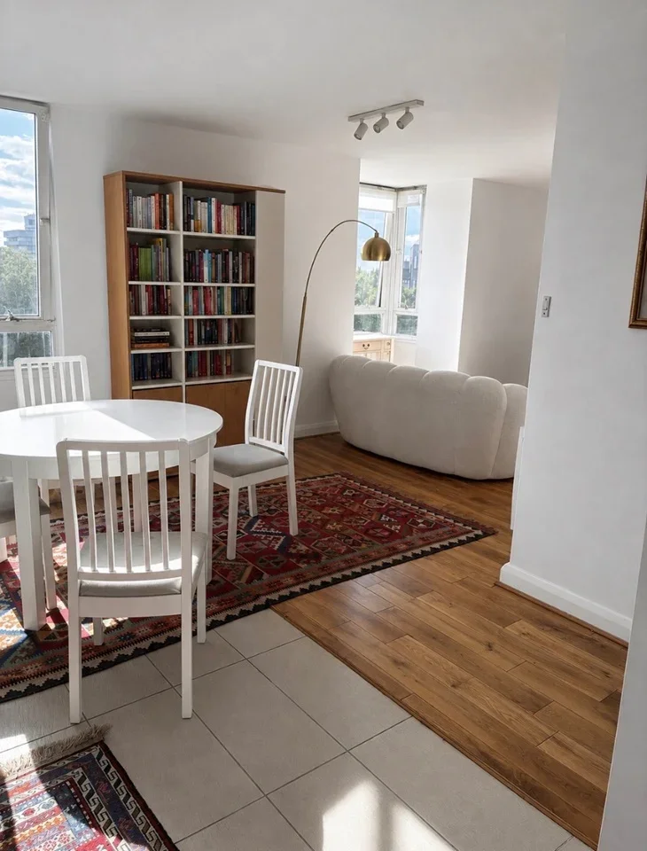 Flat Bramlands Close in Greater London