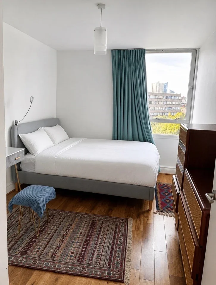Flat Bramlands Close in Greater London
