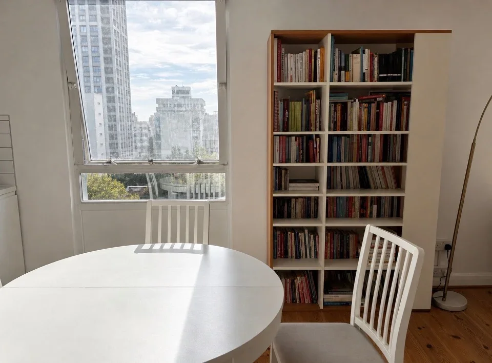 Flat Bramlands Close in Greater London
