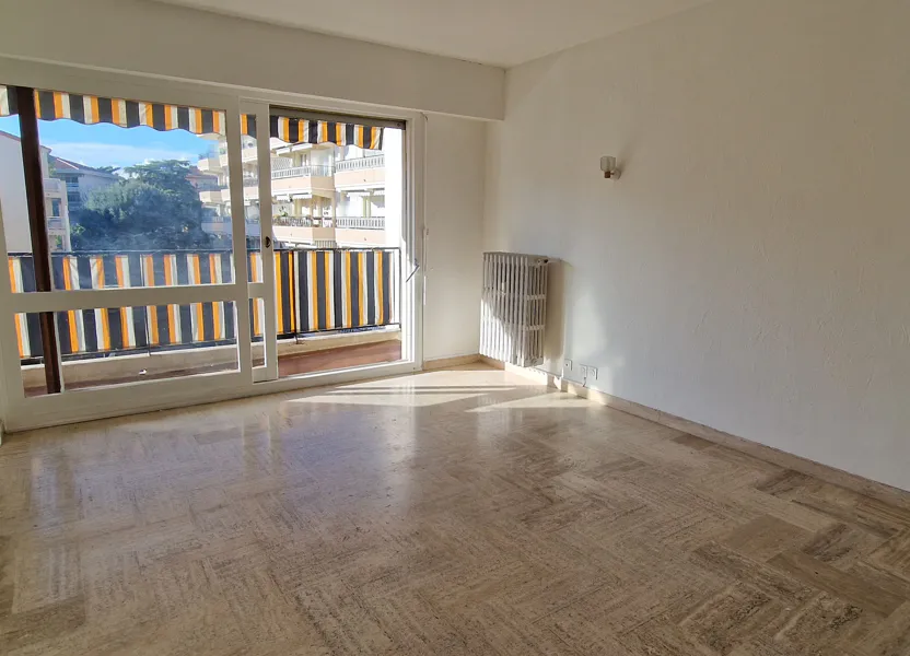 Appartement Avenue de la Baronne à Cannes
