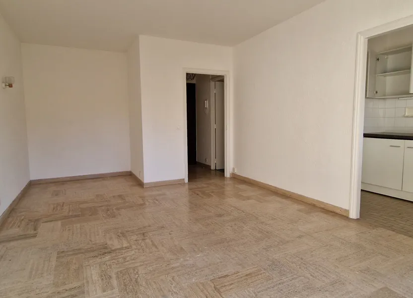 Appartement Avenue de la Baronne à Cannes