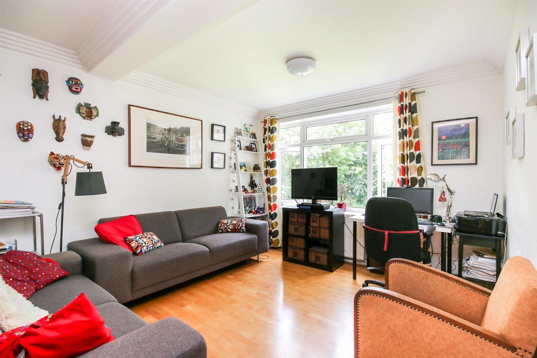 House Avenue Road in Greater London