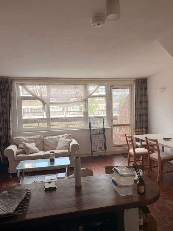 Room Haberdasher Street in Greater London