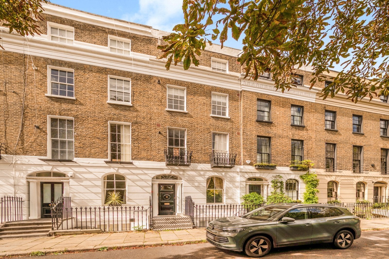 Flat Highbury Park in Greater London