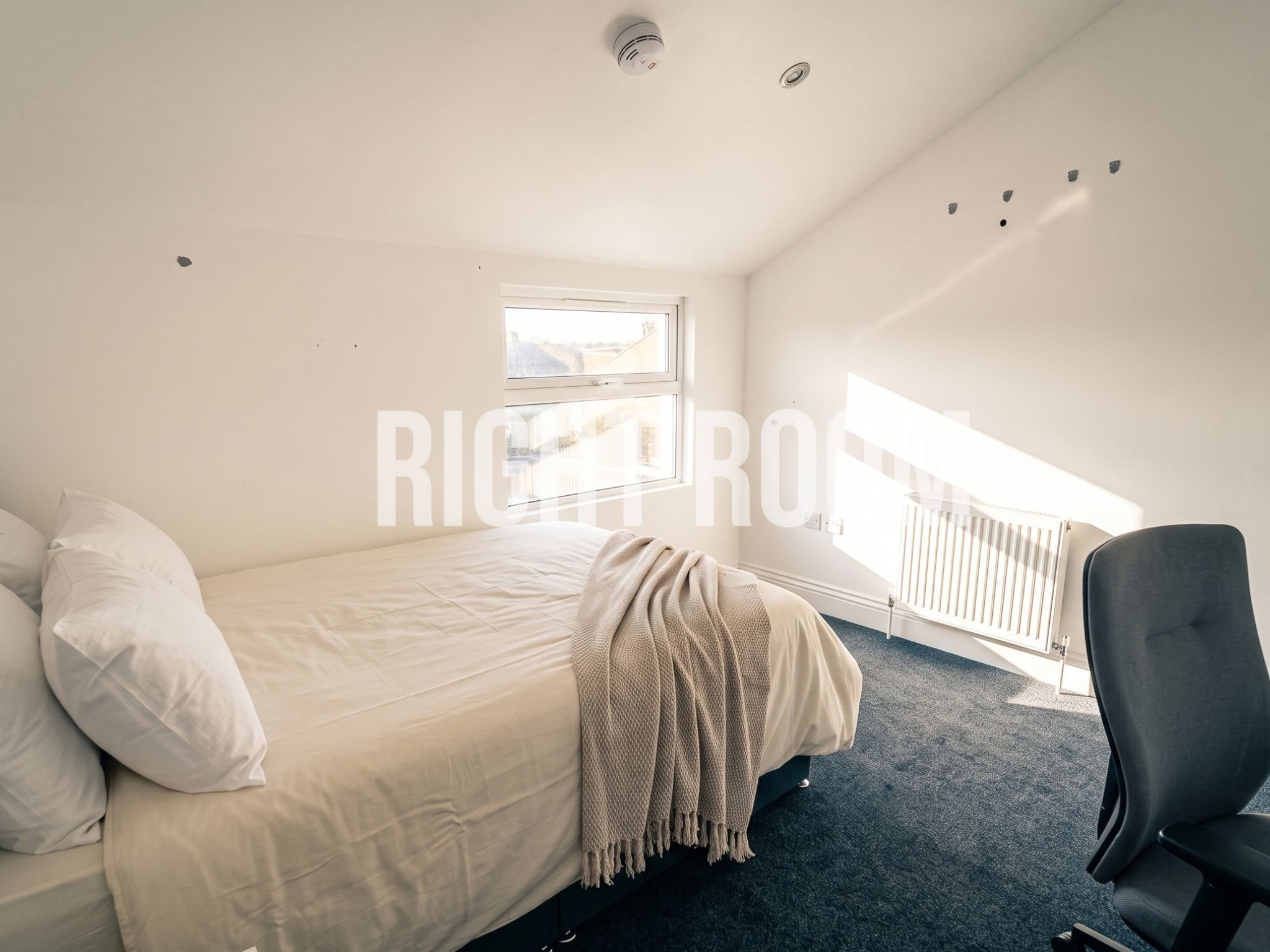 Room Grosvenor Road in London