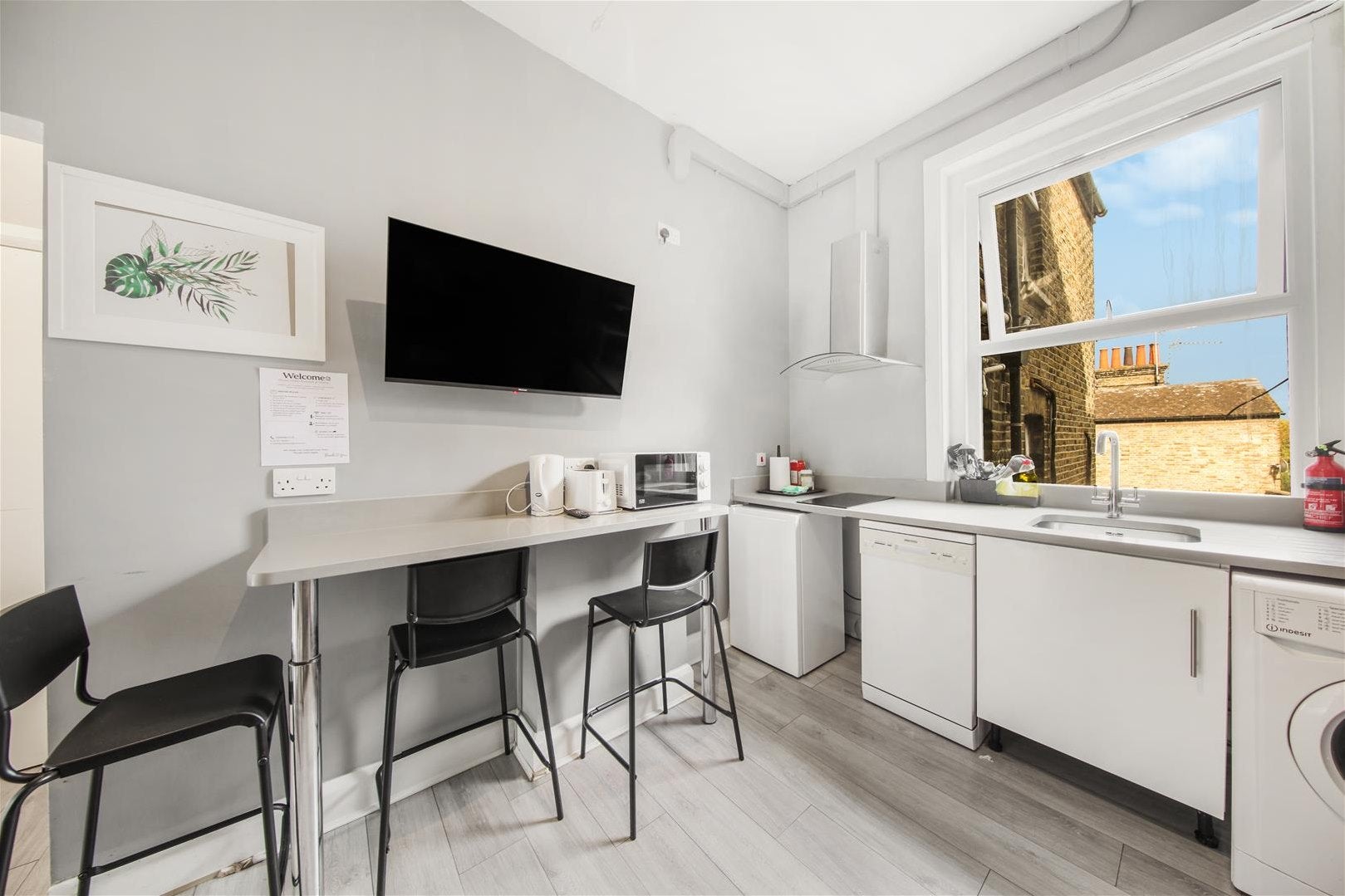 Flat Chamberlayne Road in Greater London