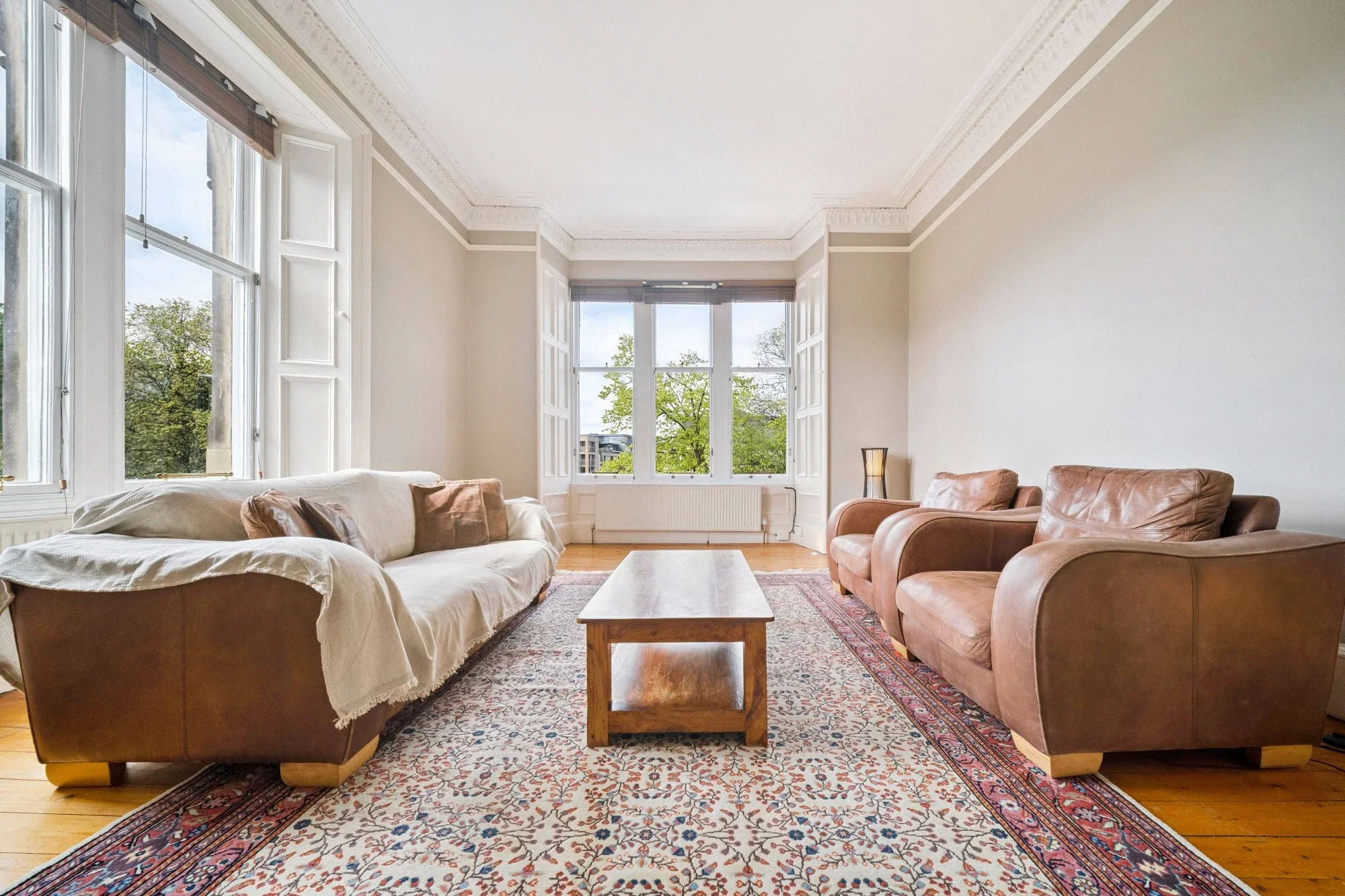 Flat Eyre Crescent in City of Edinburgh