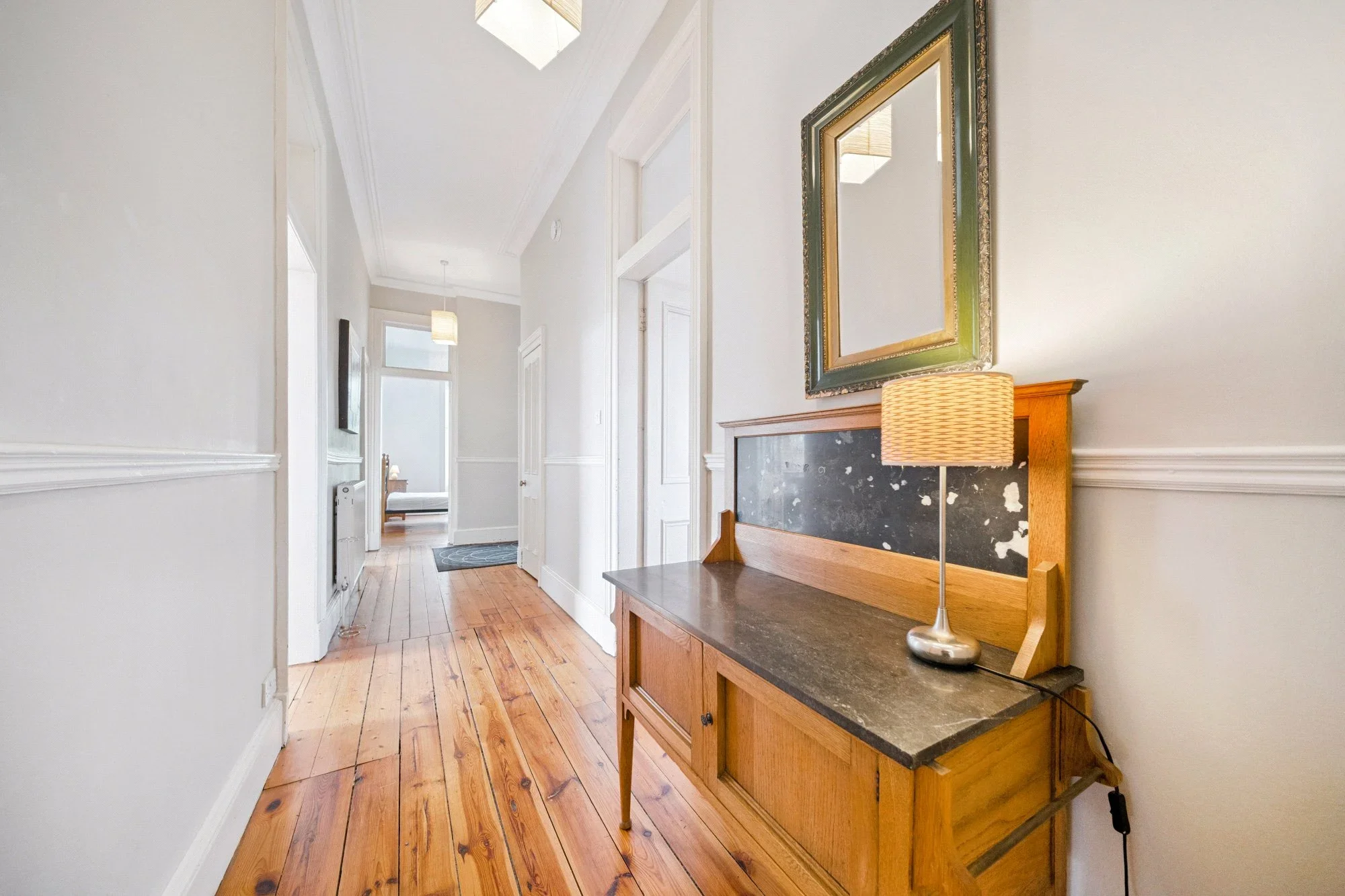 Flat Eyre Crescent in City of Edinburgh