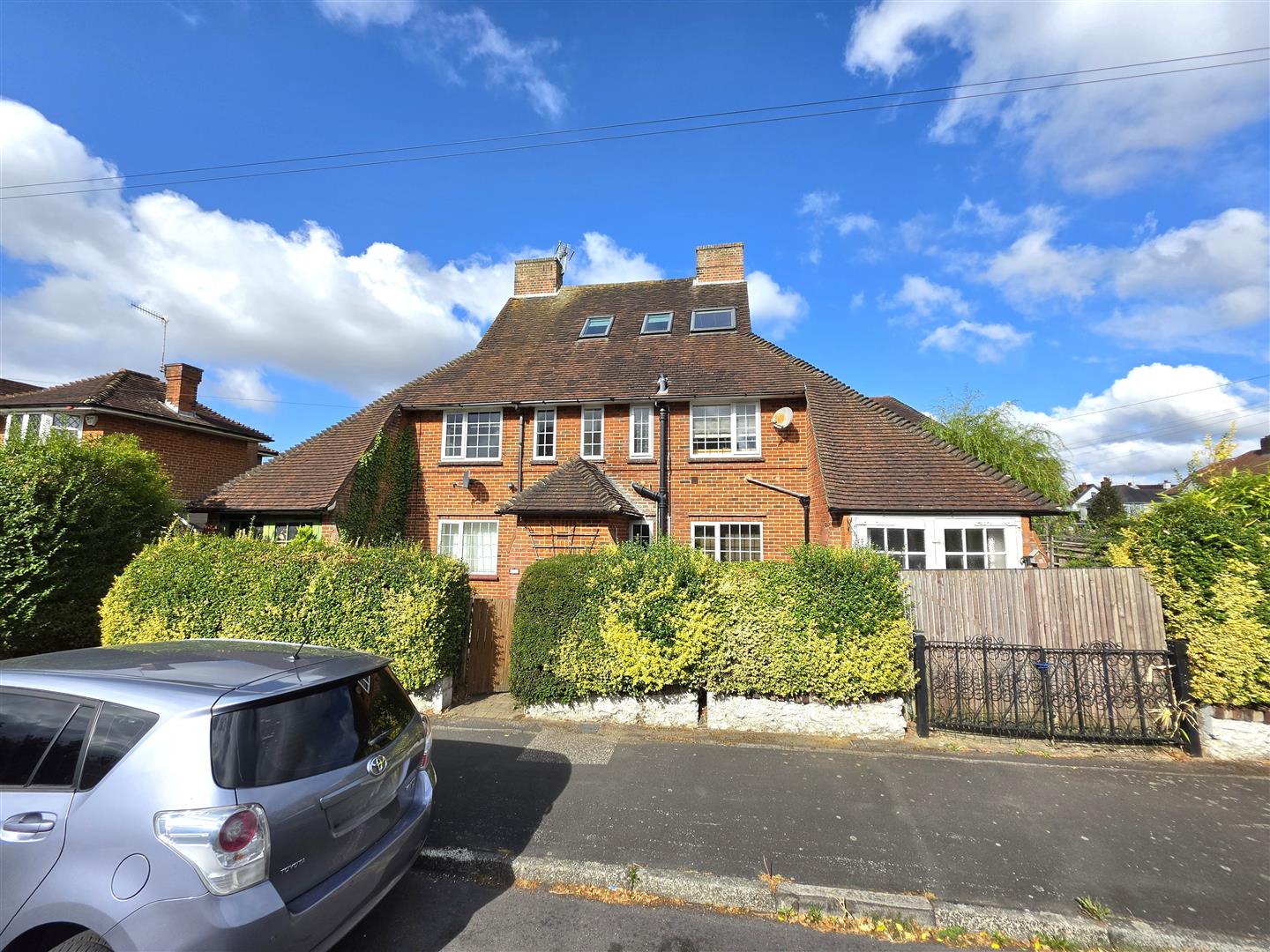 Flat Northbrook Road in Rushmoor