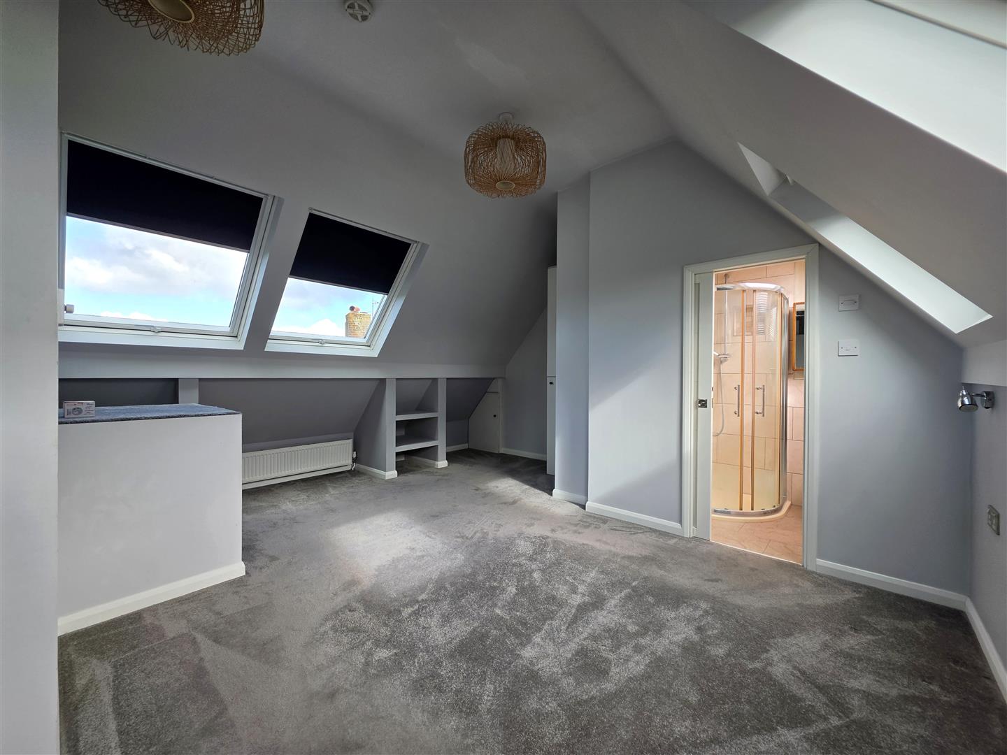 Flat Northbrook Road in Rushmoor