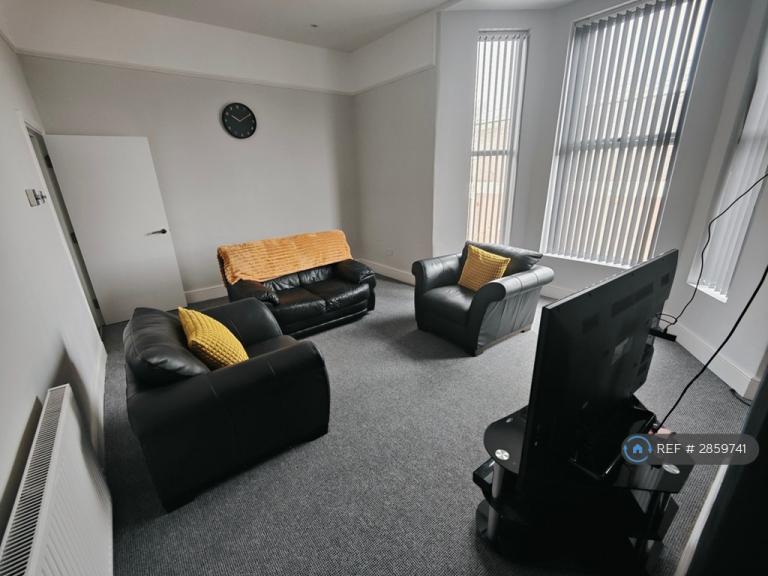 Room Stanley Street in Liverpool