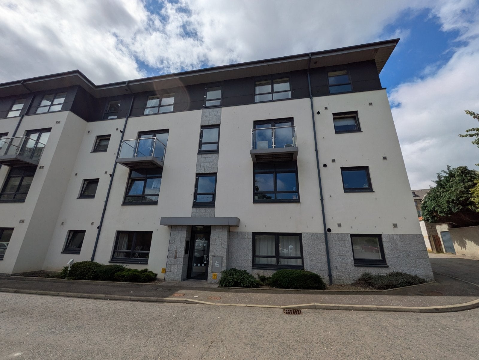 Flat St Peter Lane in Aberdeen City