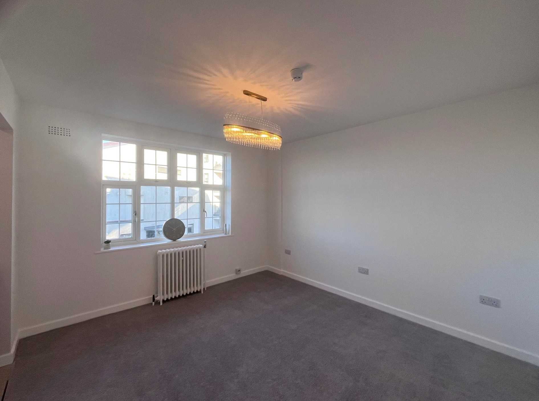 Flat Belton Way West in Southend-on-Sea