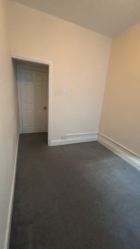Room Howe Street in Gateshead