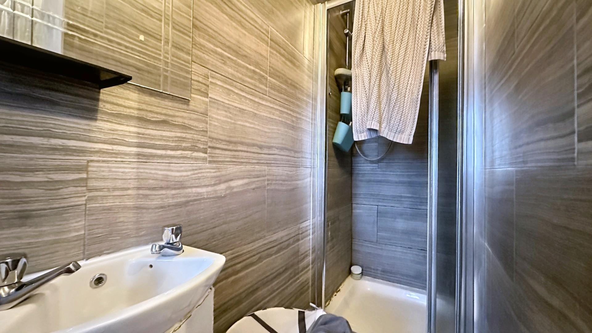 Flat Lodge Causeway in Bristol