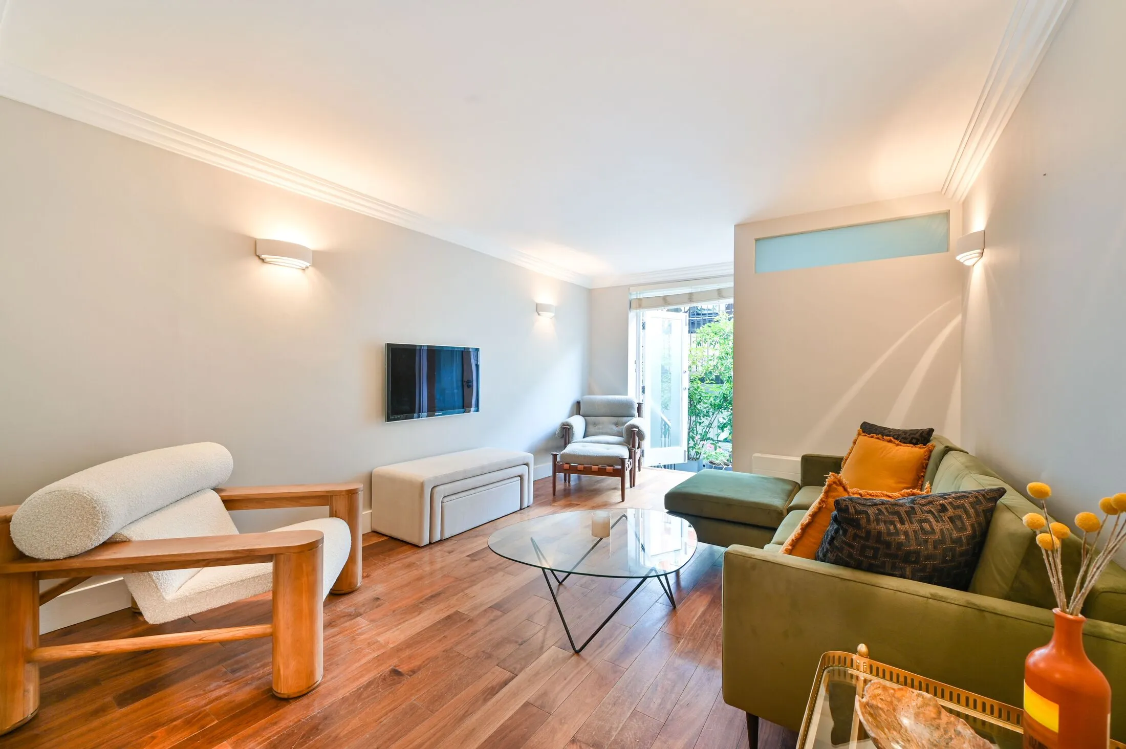 Flat Palace Court in City of Westminster