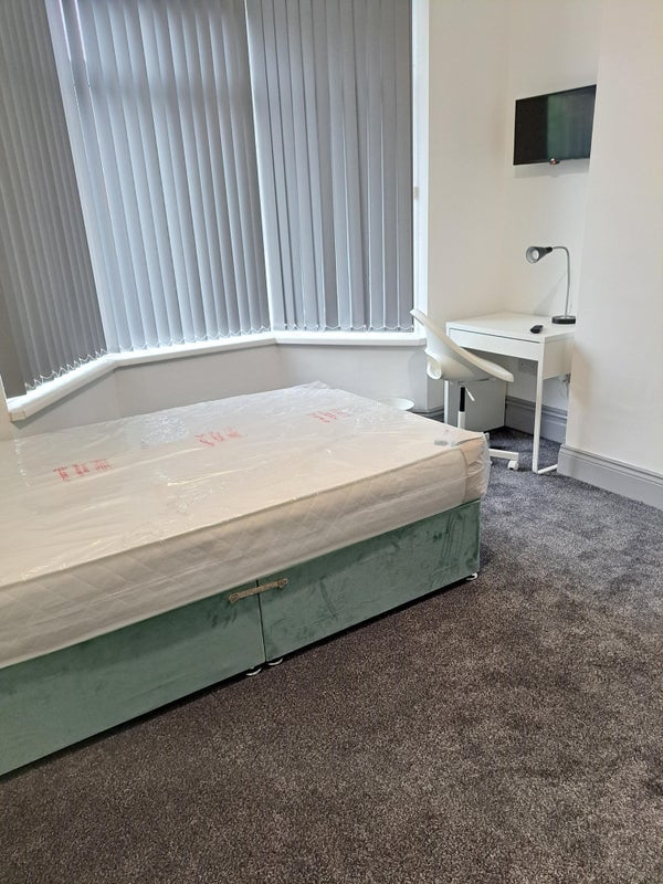 Room Ayresome Park Road in Middlesbrough