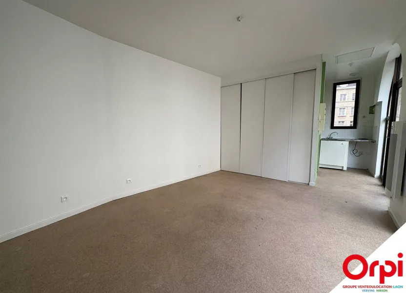 Room Rue Milon de Martigny in Laon