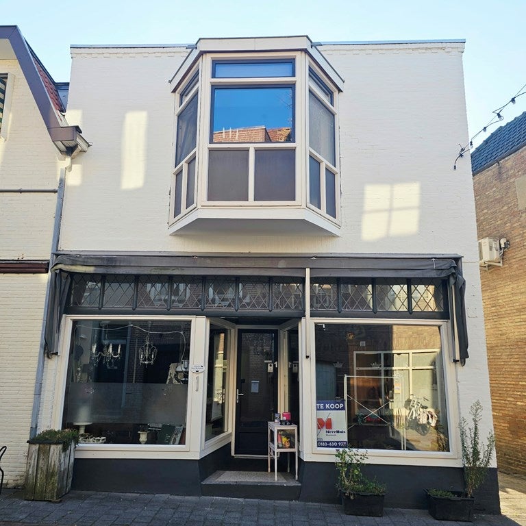 Huis Kerkstraat 1 in Renkum