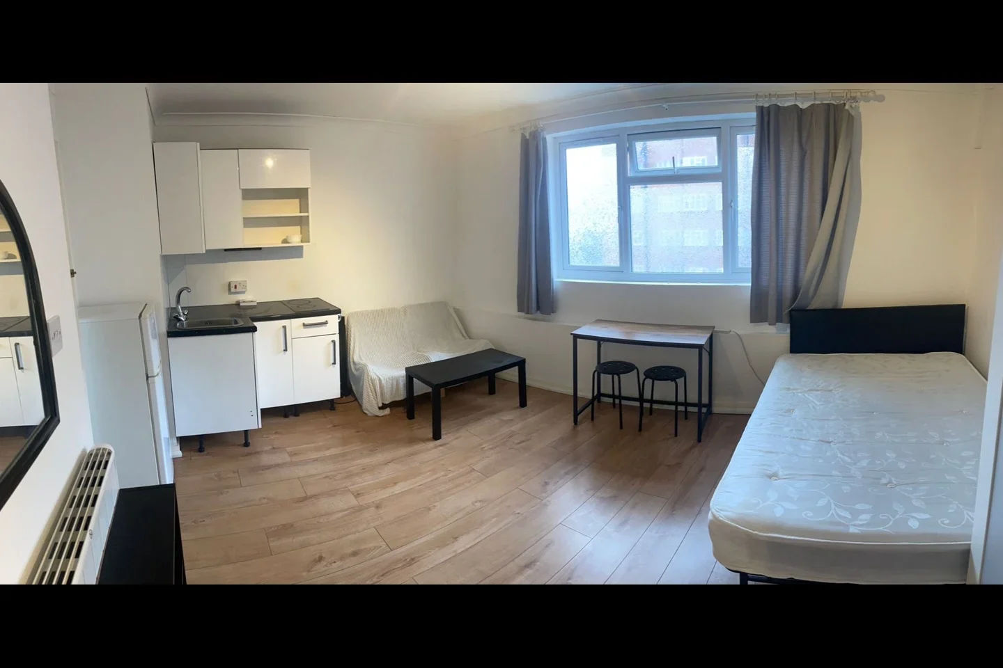 Flat Vartry Road in Greater London