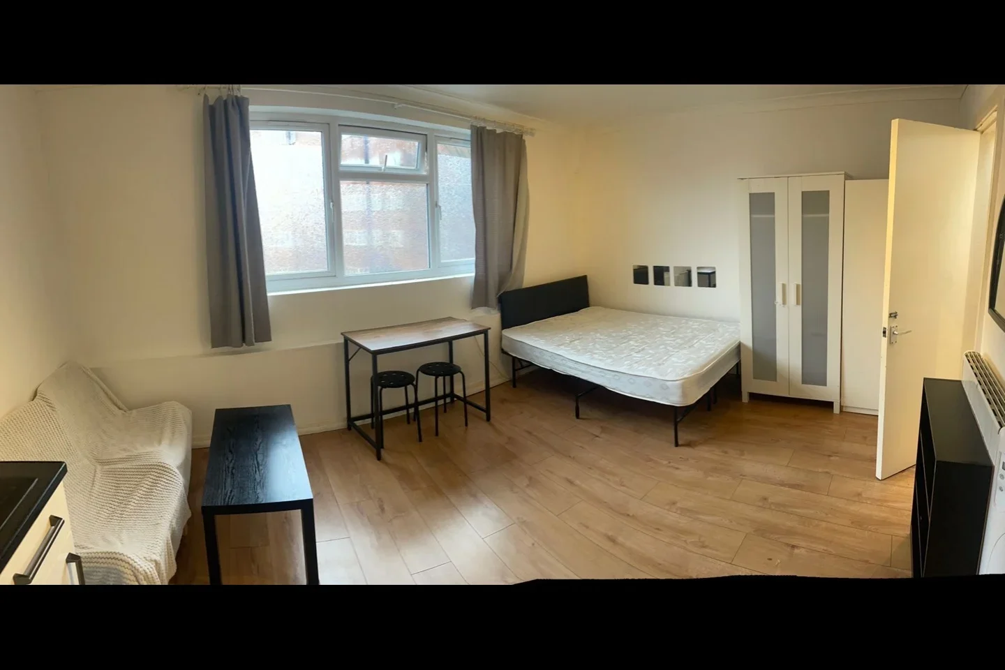 Flat Vartry Road in Greater London