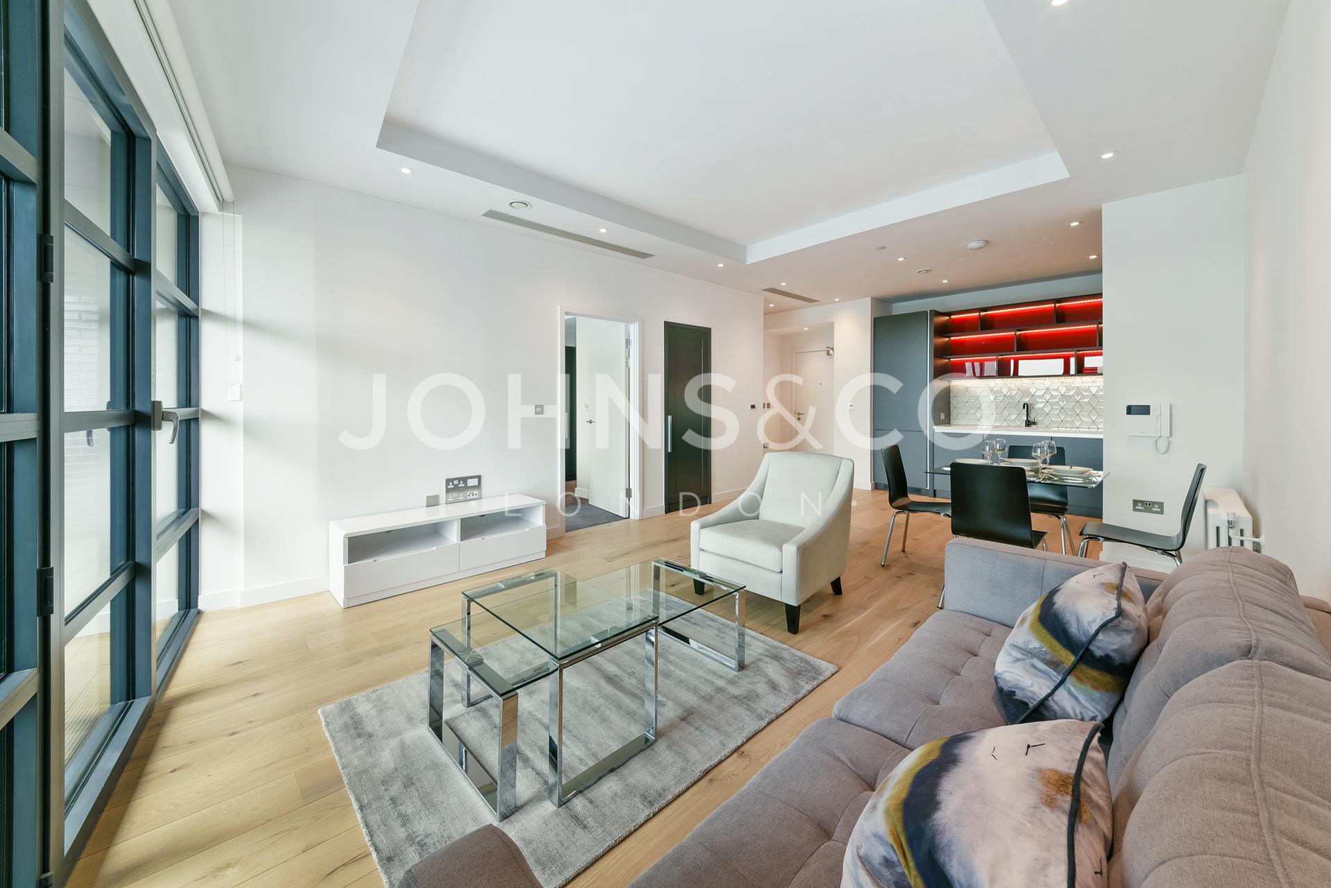 Flat Hope Street in Greater London