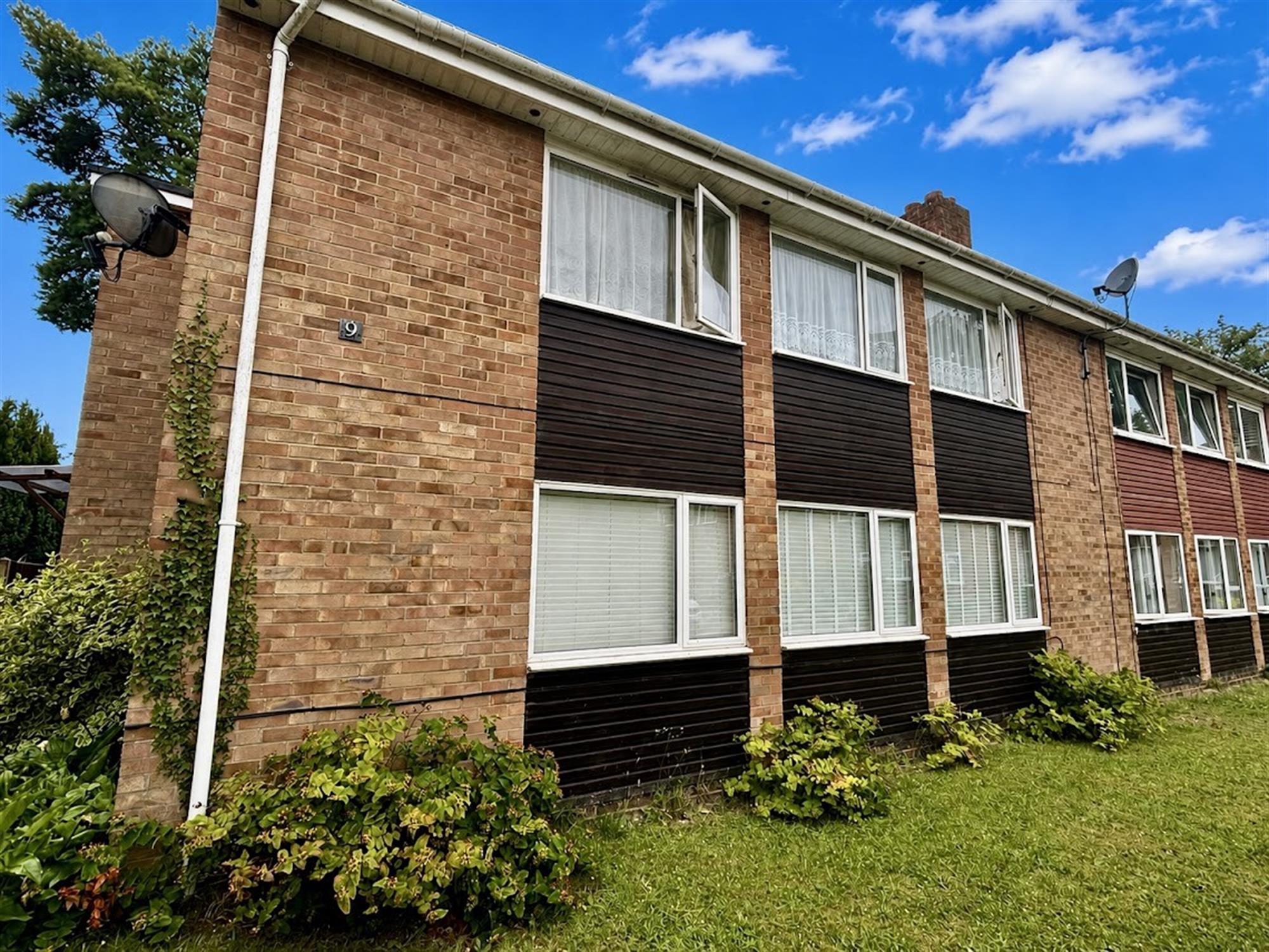 House Charnwood Close in Chandler's Ford