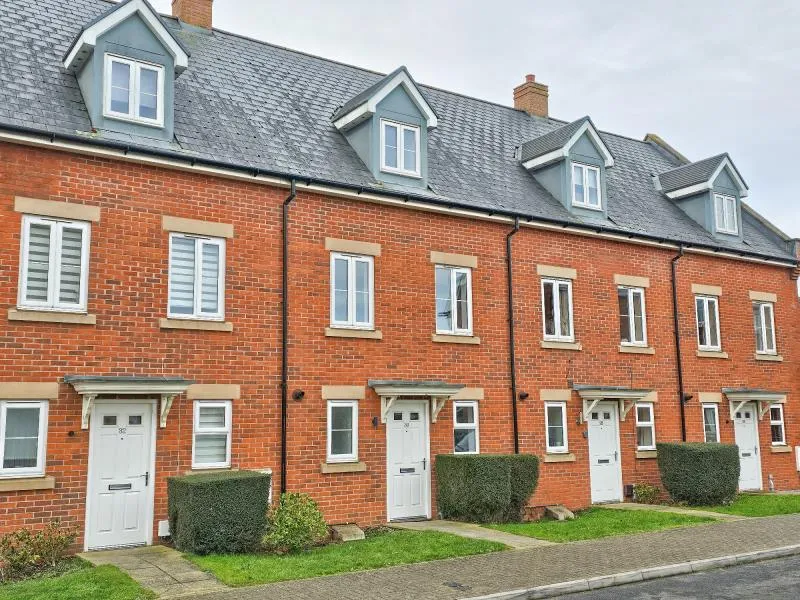 House Yew Tree Road in Tewkesbury