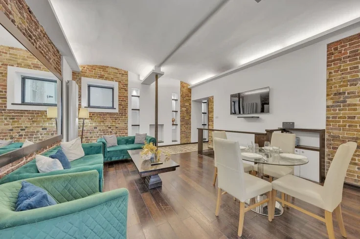 Flat Lyall Street in City of Westminster