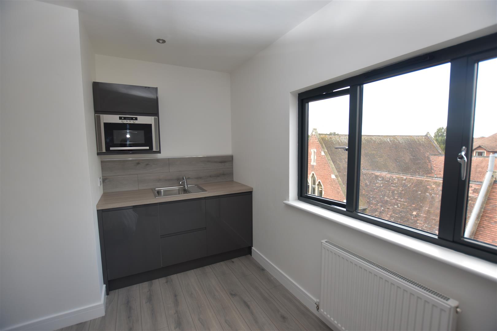 Flat Bromyard Terrace in Worcester