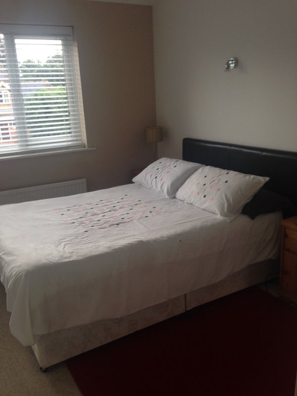 Room Priors Way in Holyport