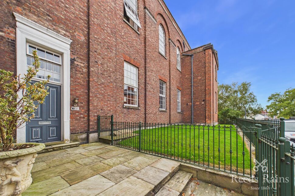 Flat James Street in Macclesfield
