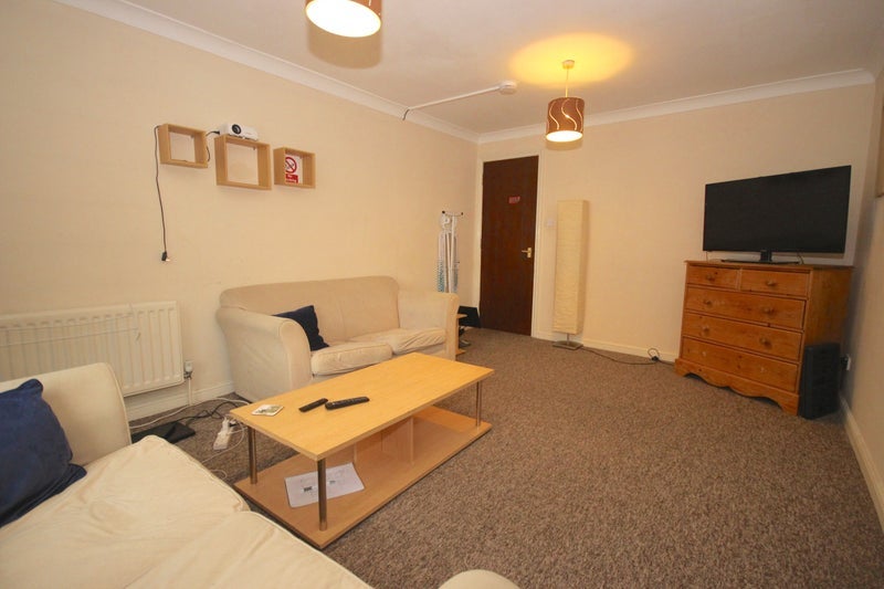 Room Sextant Avenue in Greater London