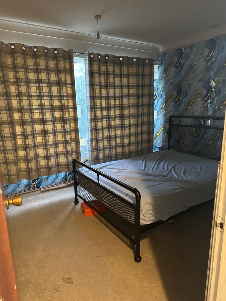 Flat Baguley Crescent in Bury