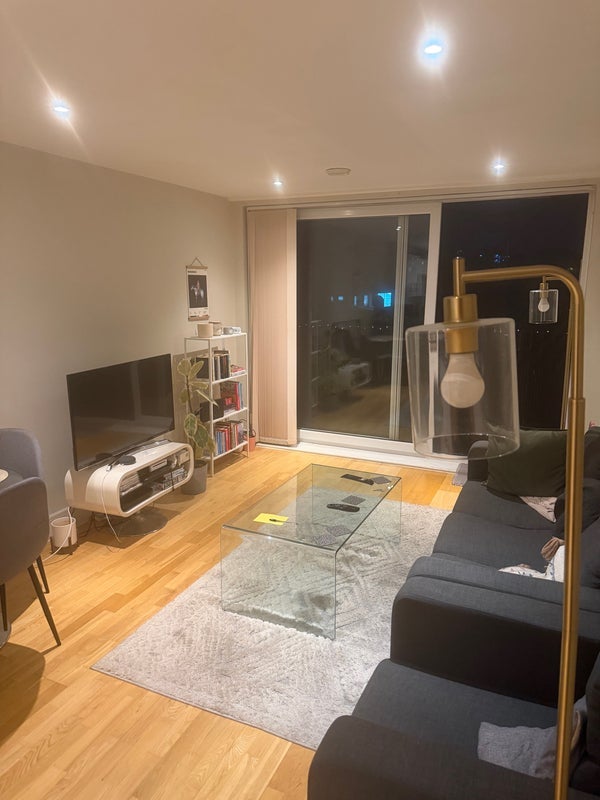 Room Camberwell New Road in Greater London