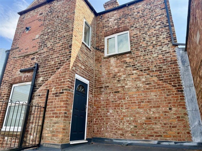 Flat Micklegate in Selby