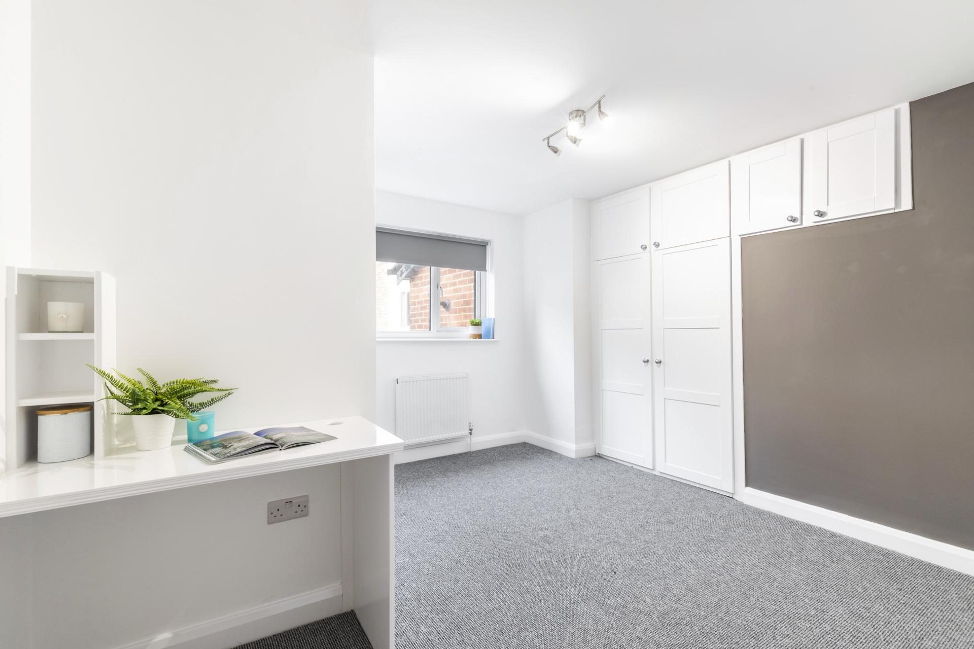 Flat Lidgett Lane in Leeds