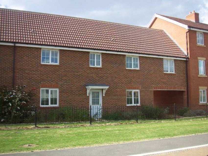 Flat Dragon Road in Welwyn Hatfield