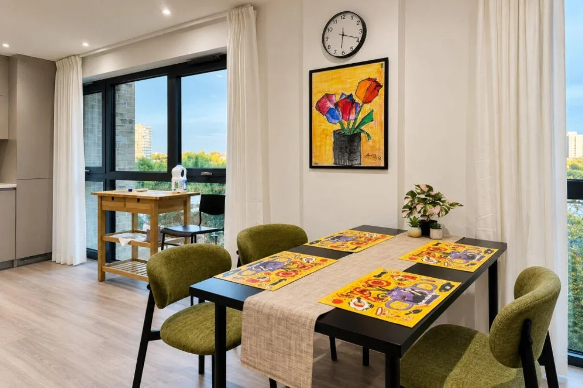 Flat Seven Sisters Road in Greater London