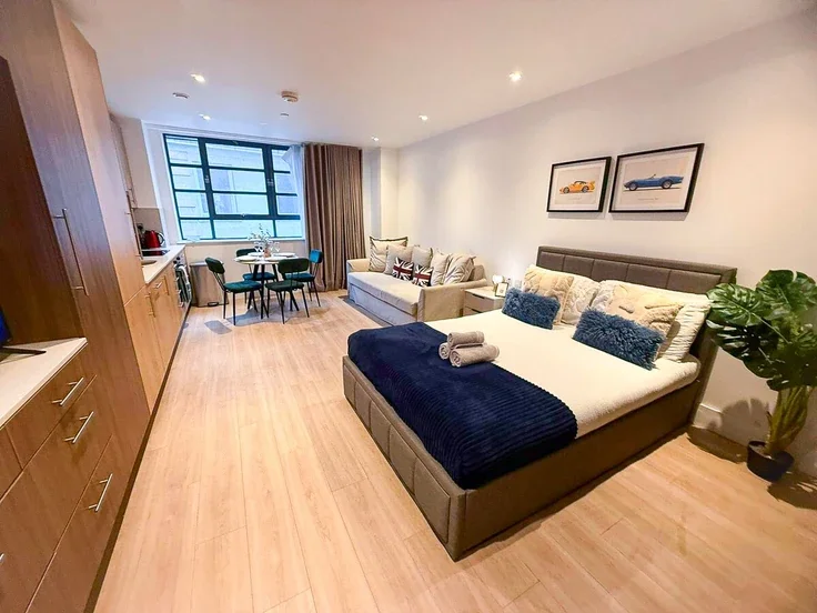 Flat Lyons Place in City of Westminster