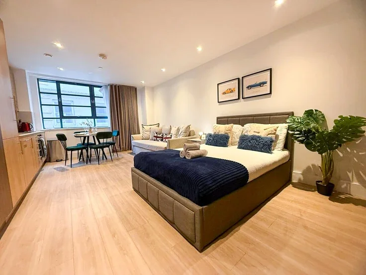 Flat Lyons Place in City of Westminster