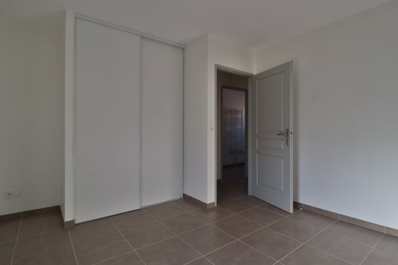 Flat Rue Louis Maillet in Troyes