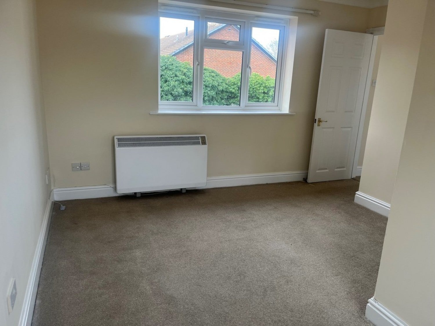 Flat John Russell Close in Guildford