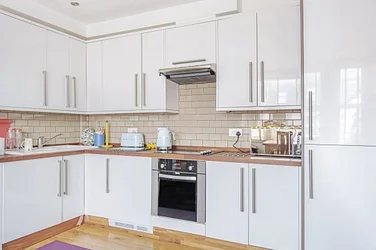 Flat Aldermary Road in London