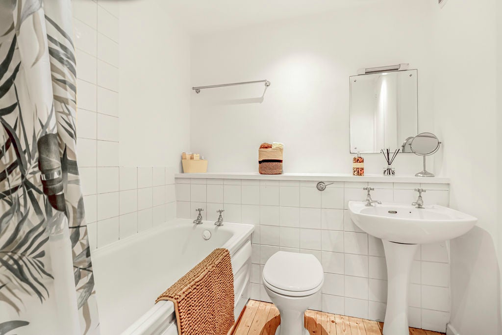 Flat Regent Square in Greater London