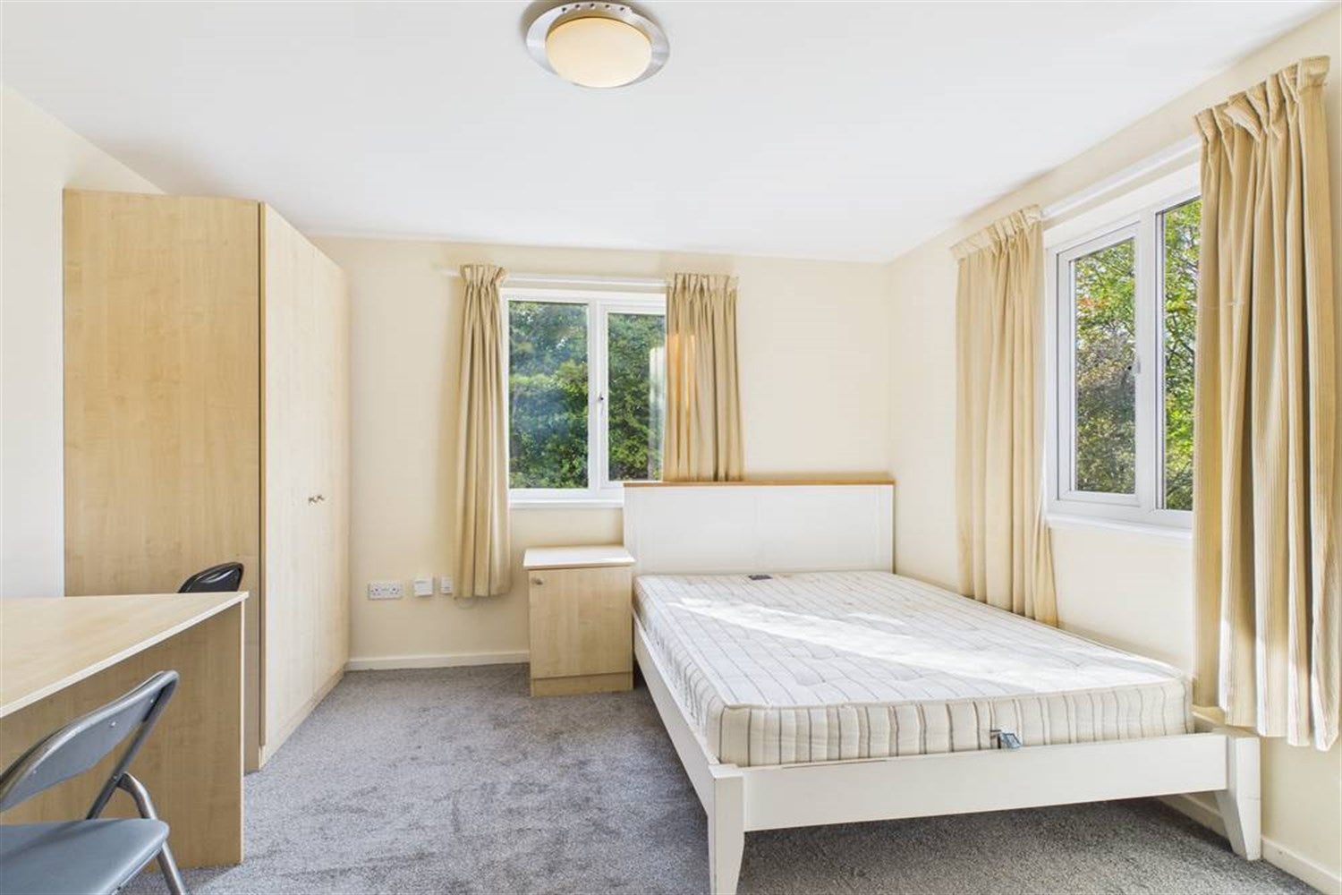 Flat Kirkley Close in Newcastle upon Tyne